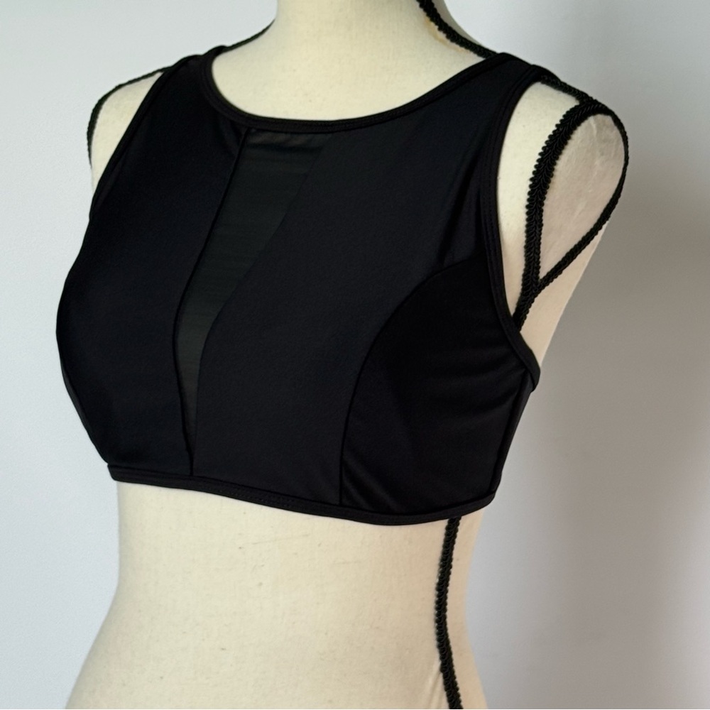 Time and Tru Black Halter swim top size large removable bra cups‎